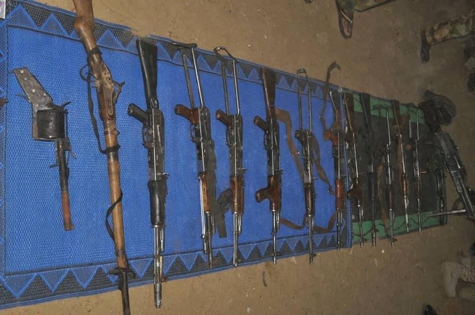 Two AK-103 assault rifles and other AK and craft produced firearms via @DefenceInfoNG April 2020
