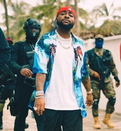 Taxpayers Funded Tactical Agents Escorting Nigeria&#39;s Music Celebrity, Davido  | HumAngle